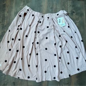 LuLaRoe polka dots beige skirt sz 2XL with pockets